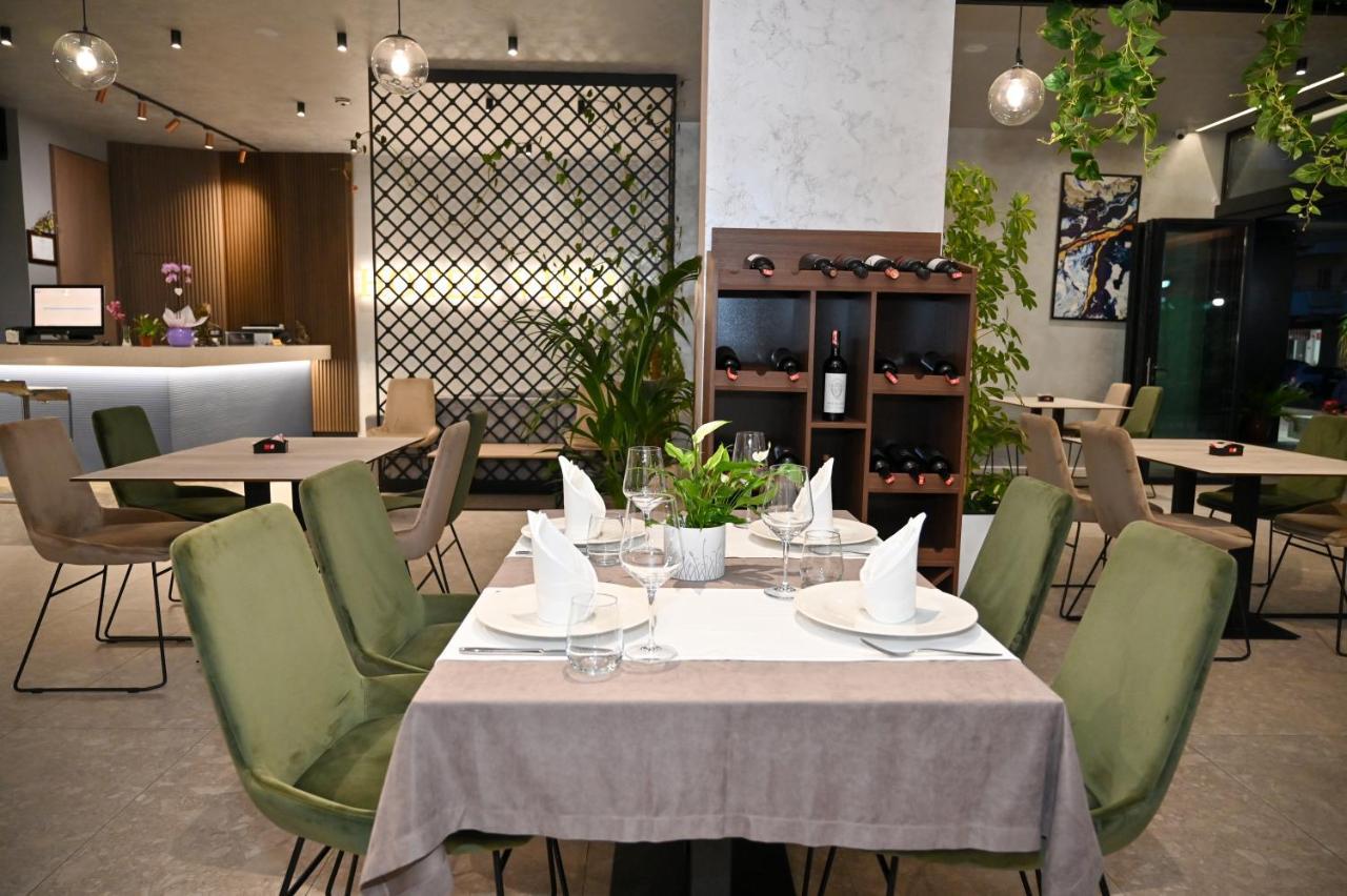 Hotel Vino Дуррес Экстерьер фото